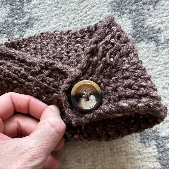 Brown Knit/Crochet Headband/Ear Warmer Flower Button Back One Size - Picture 4 of 11